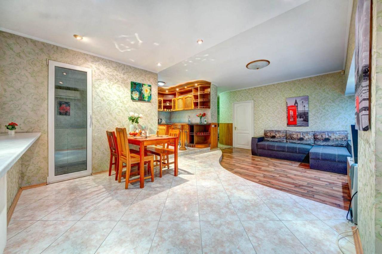 Apartments Of Bogdan Khmelnitsky Kijev Kültér fotó